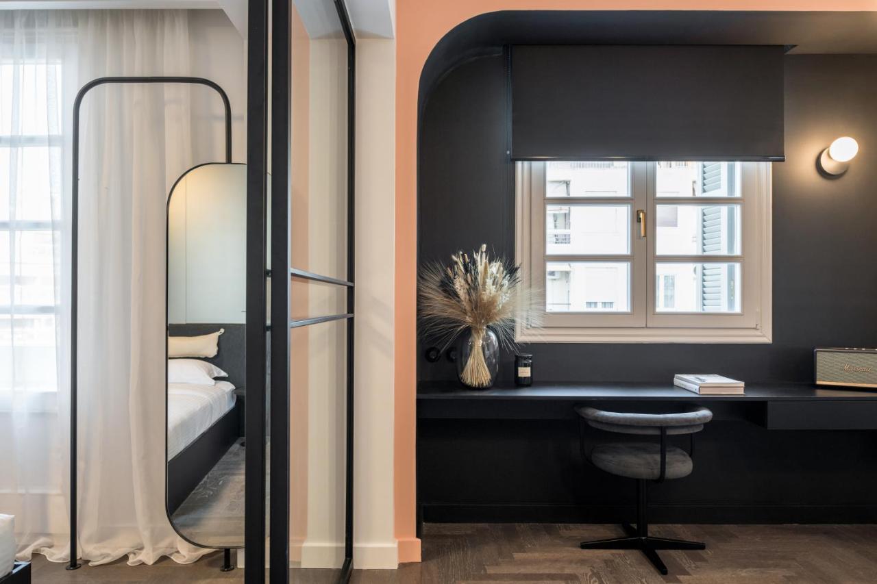 72 Ad Suites Tesalonika Bagian luar foto