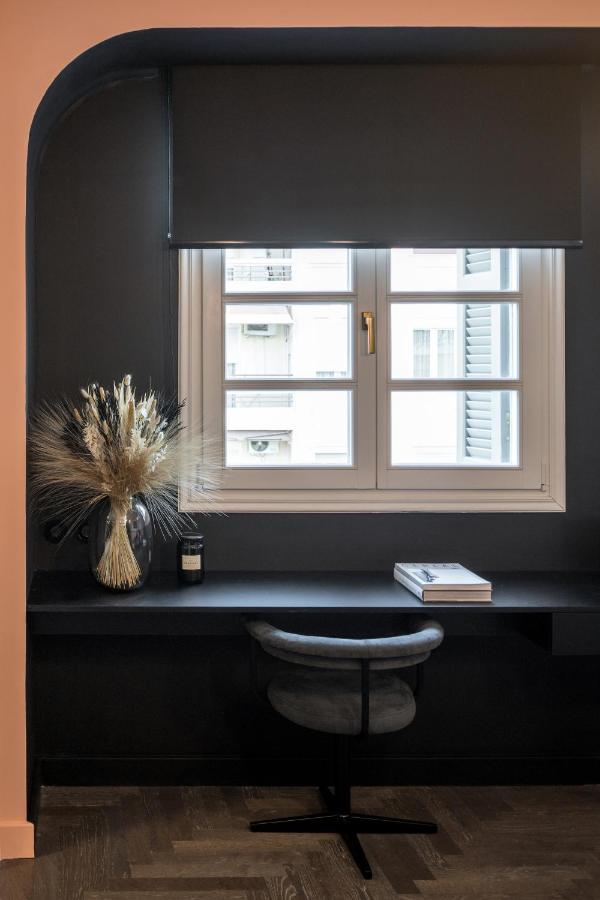 72 Ad Suites Tesalonika Bagian luar foto