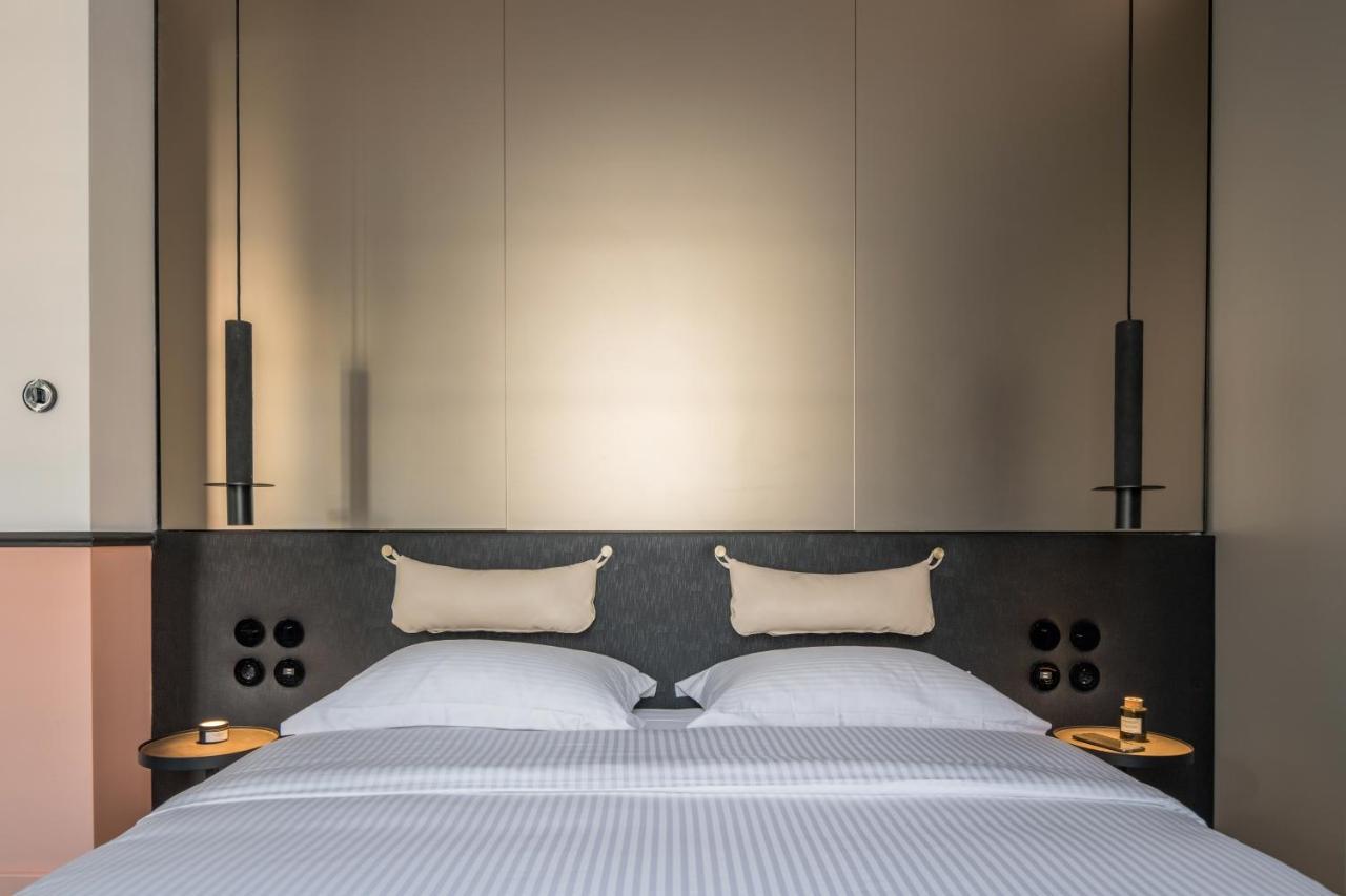 72 Ad Suites Tesalonika Bagian luar foto
