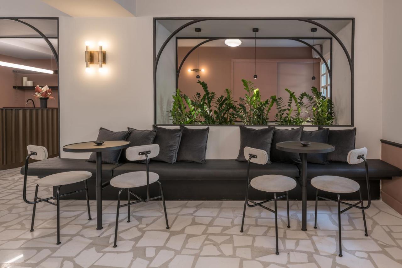 72 Ad Suites Tesalonika Bagian luar foto