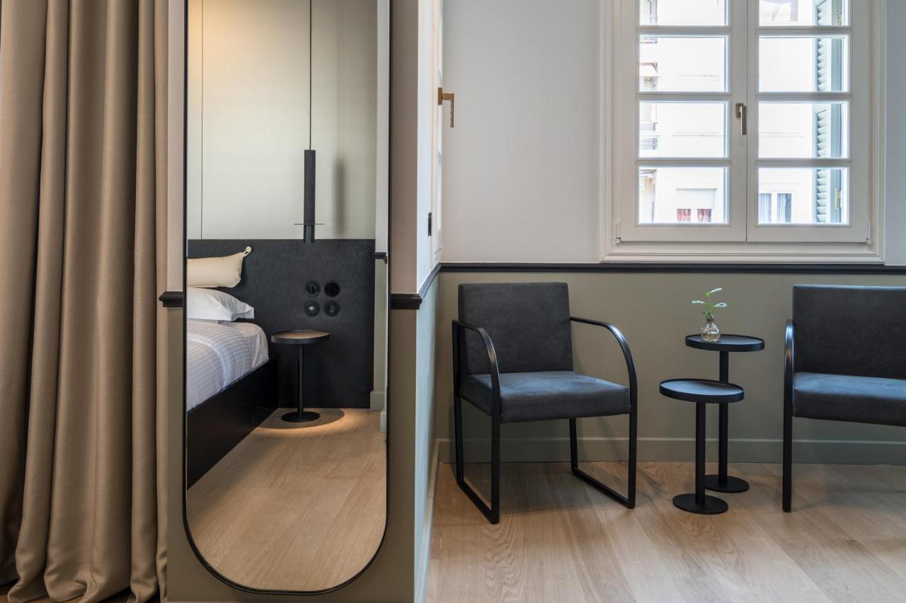 72 Ad Suites Tesalonika Bagian luar foto